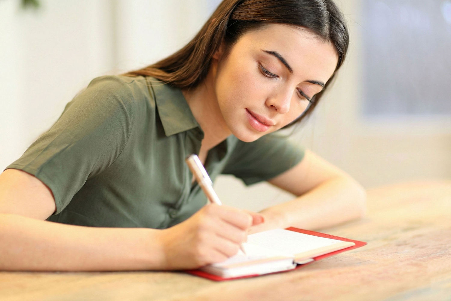 İngilizce A2 yazma becerileri – kısa paragraf yazma